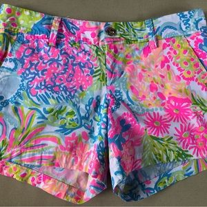 Lilly Pulitzer “The Callahan” short. Size 10.